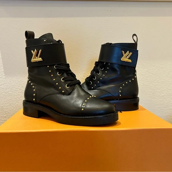 Louis Vuitton ブラック 長靴　36 23cm Louis Vuitton Women's 36 Black Rubber Rainboots Tall Rain